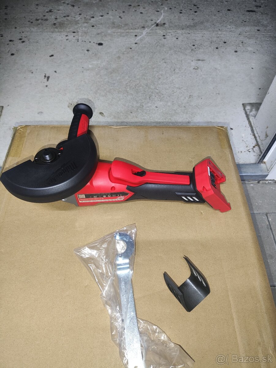 Milwaukee uhlova bruska M18ONEFSAG125XPDB-0X - 3