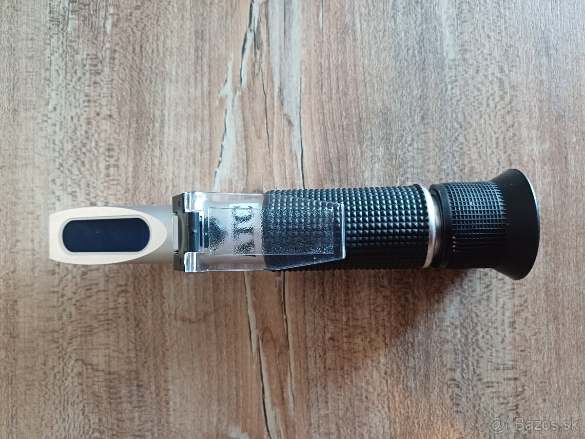 Predám cukromer ,refraktometer nový - 3