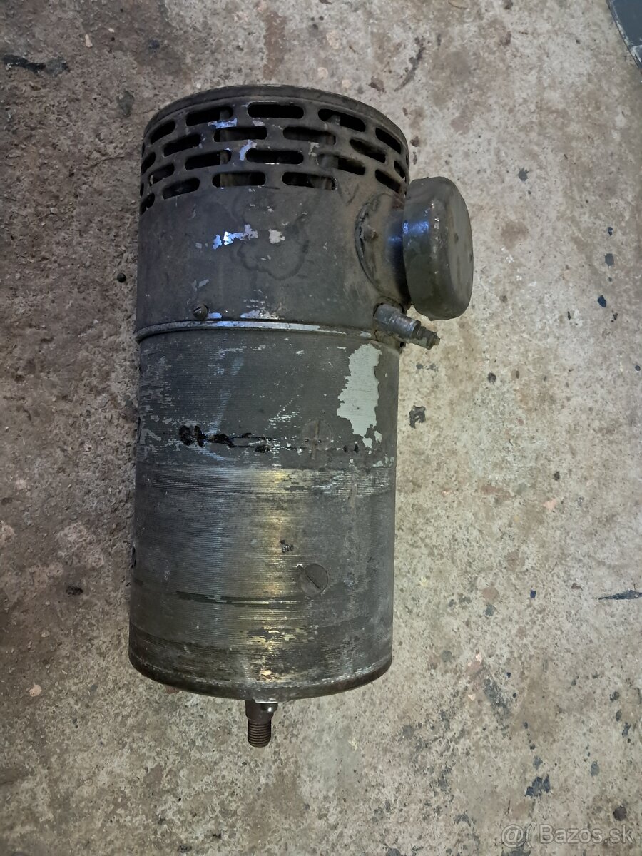 Predám dynamo na praga v3s - 3