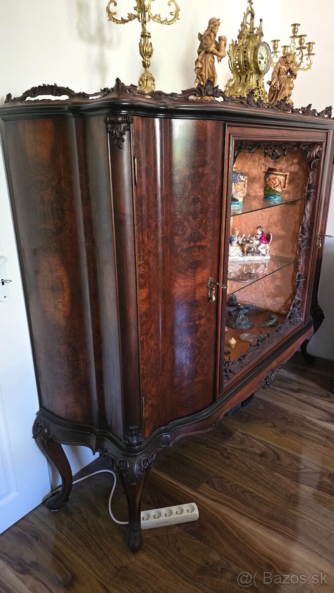 Predám tuto Orechovu komodu aj Skriňu - 3