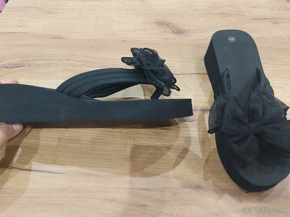 Nové čierne šľapky s mašľou - 3