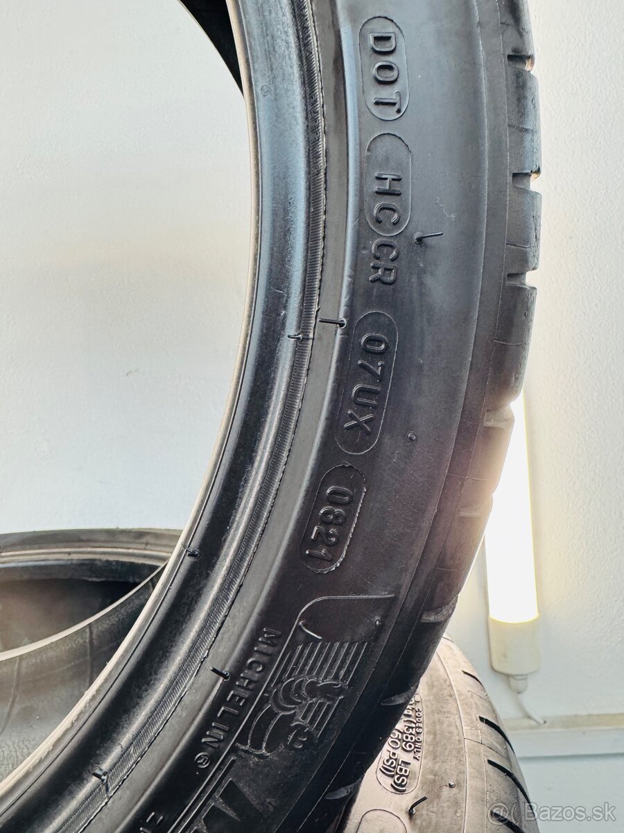 Michelin 225/40R18 - 3