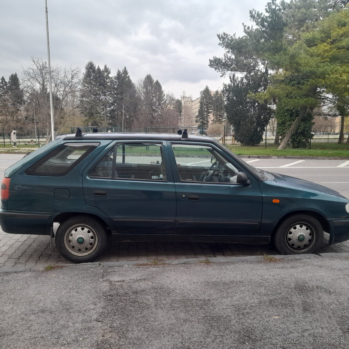 Predám vozidlo Škoda Felícia combi1.3 - 3