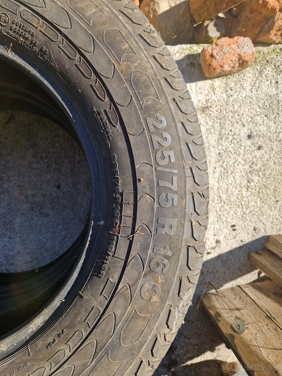Continental Vanco 225/75/R16c - 3
