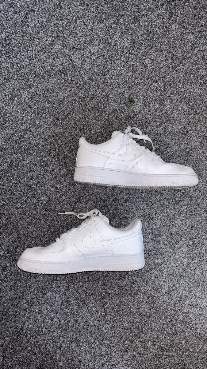 Nike Air Force 1 Biele - 3