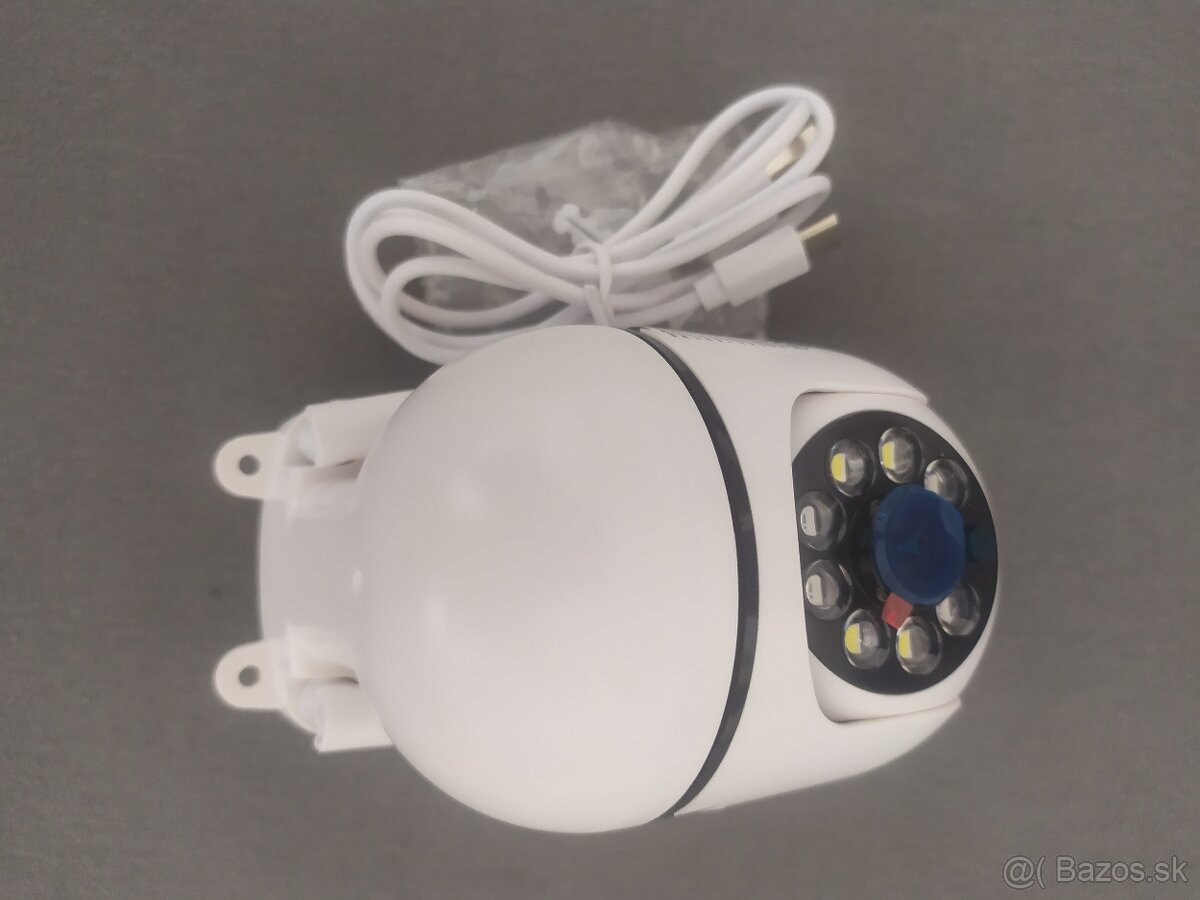 Bezpečnostná WIFI kamera+ 64GB SD karta - 3