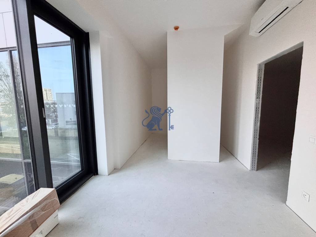 GRAVITAS | Na PREDAJ | 2 izb. ateliér | Prístavná ulica - 3