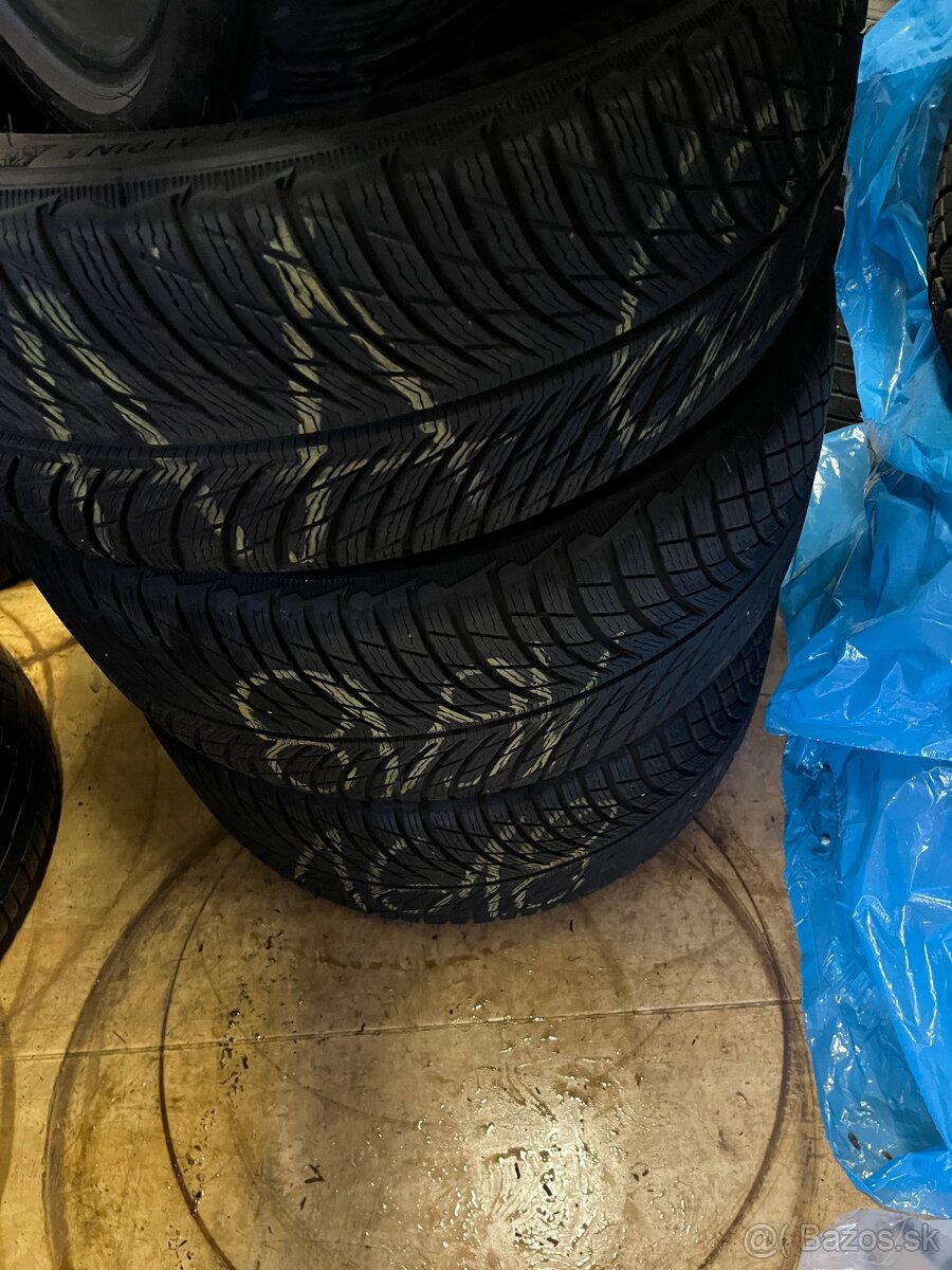 Dvojrozmer 225/40 R19 255/35 R19 zimné - 3