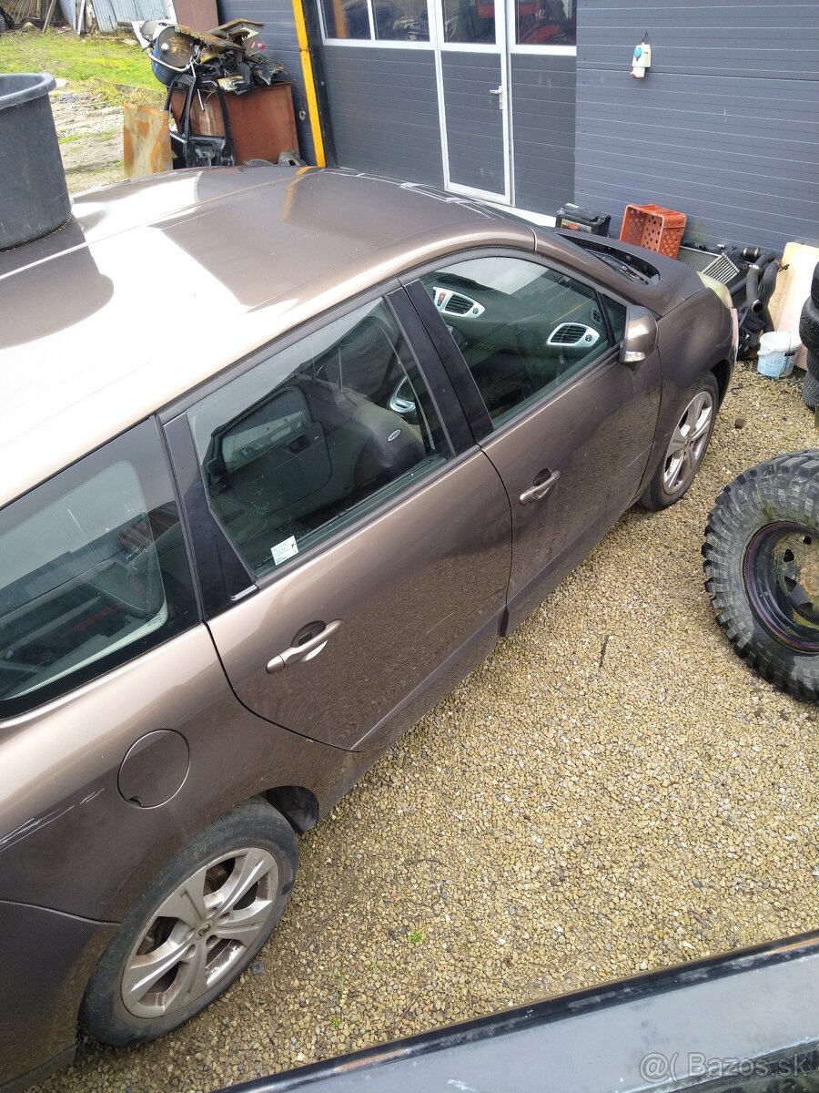 Renault Grand scenic 3 2.0dci automat - 3