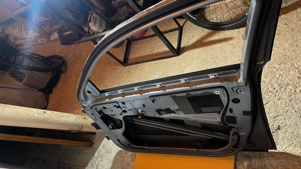 BMW e61 dvere - 3