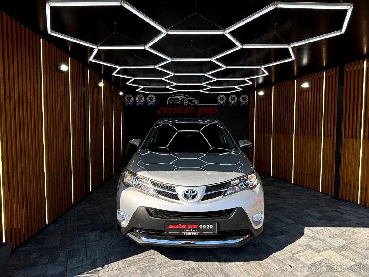 Toyota RAV4 2.0 l D-4D Active - 3