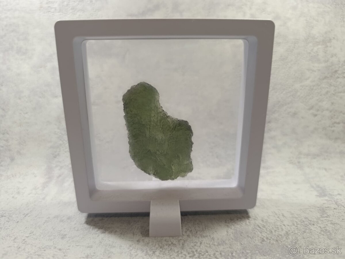 Krásný velký Vltavin z Chlumu, 14,36 gramu, ve stojánku - 3