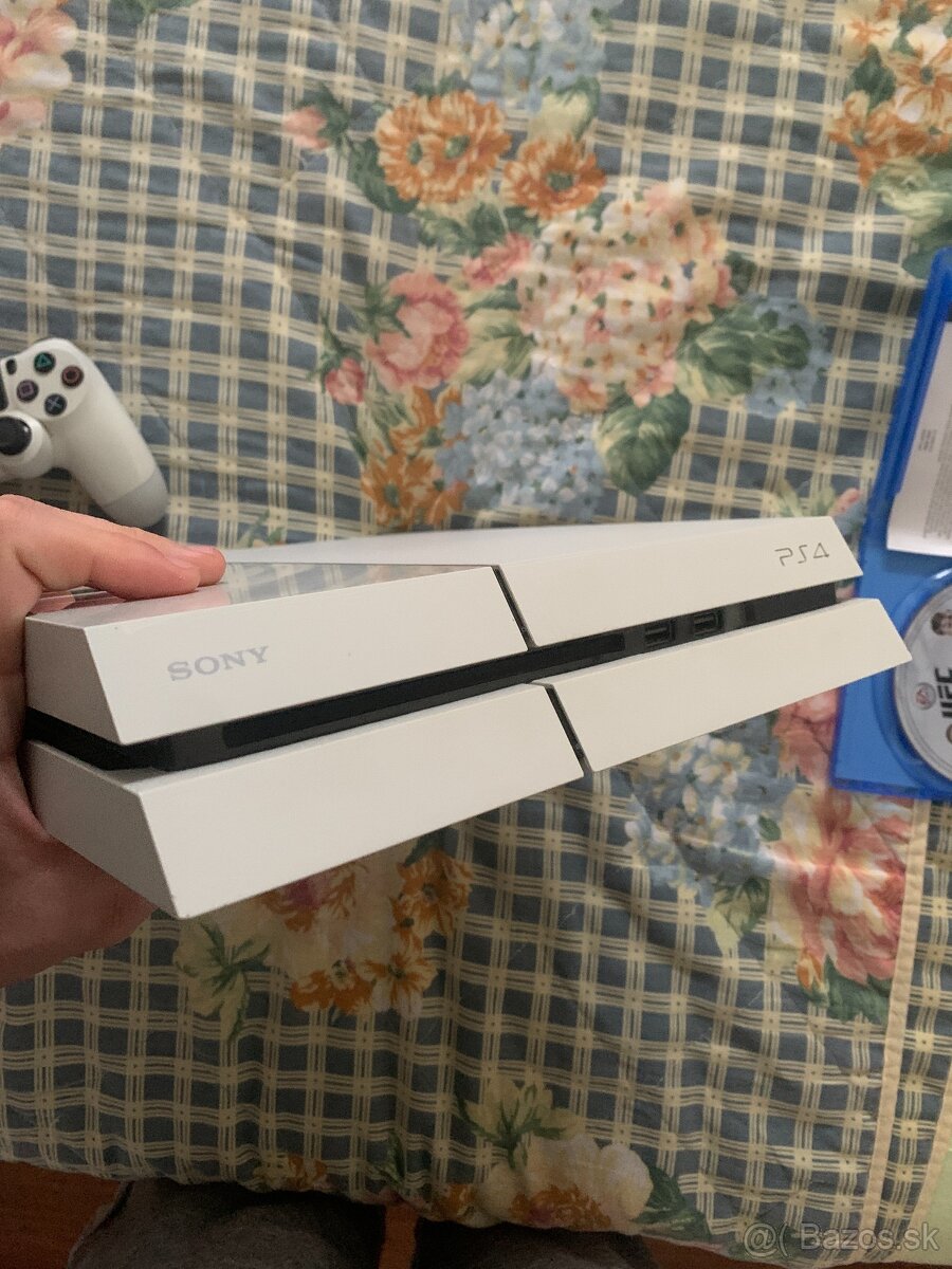 Sony Playstation 4 500GB white - 3