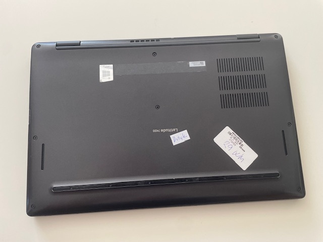 Perfektný Dell Latitide 7420 - 3