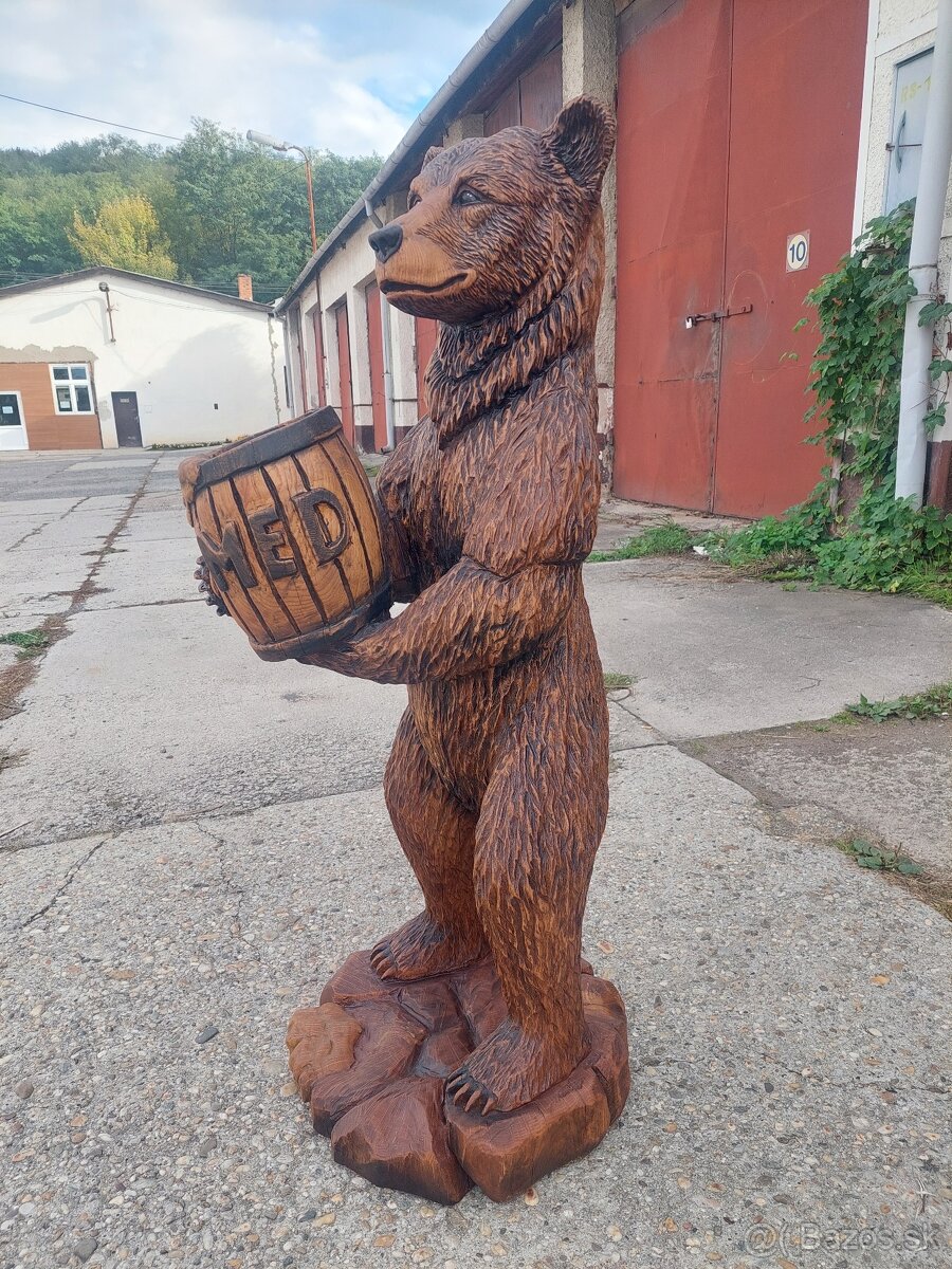 Medveď so súdkom medu - 3