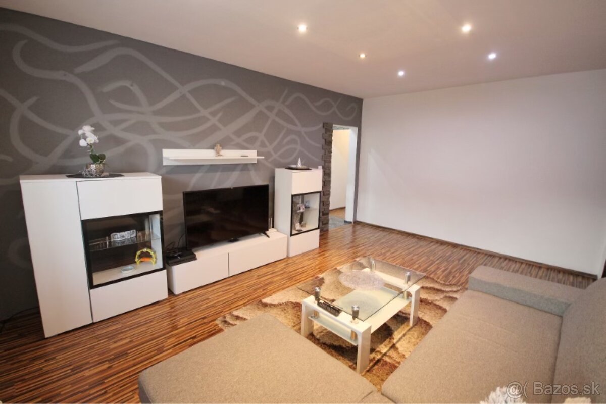 3 IZBOVÝ BYT na predaj - 3