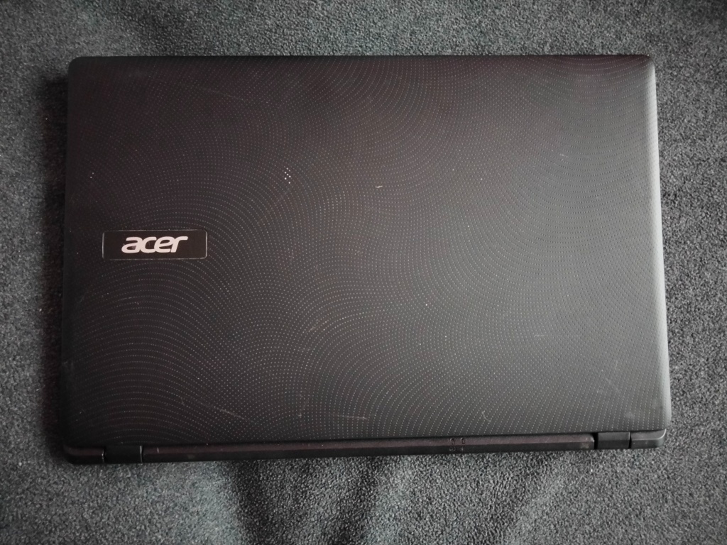rozpredám funkčný notebook Acer aspire ES1-571 - 3