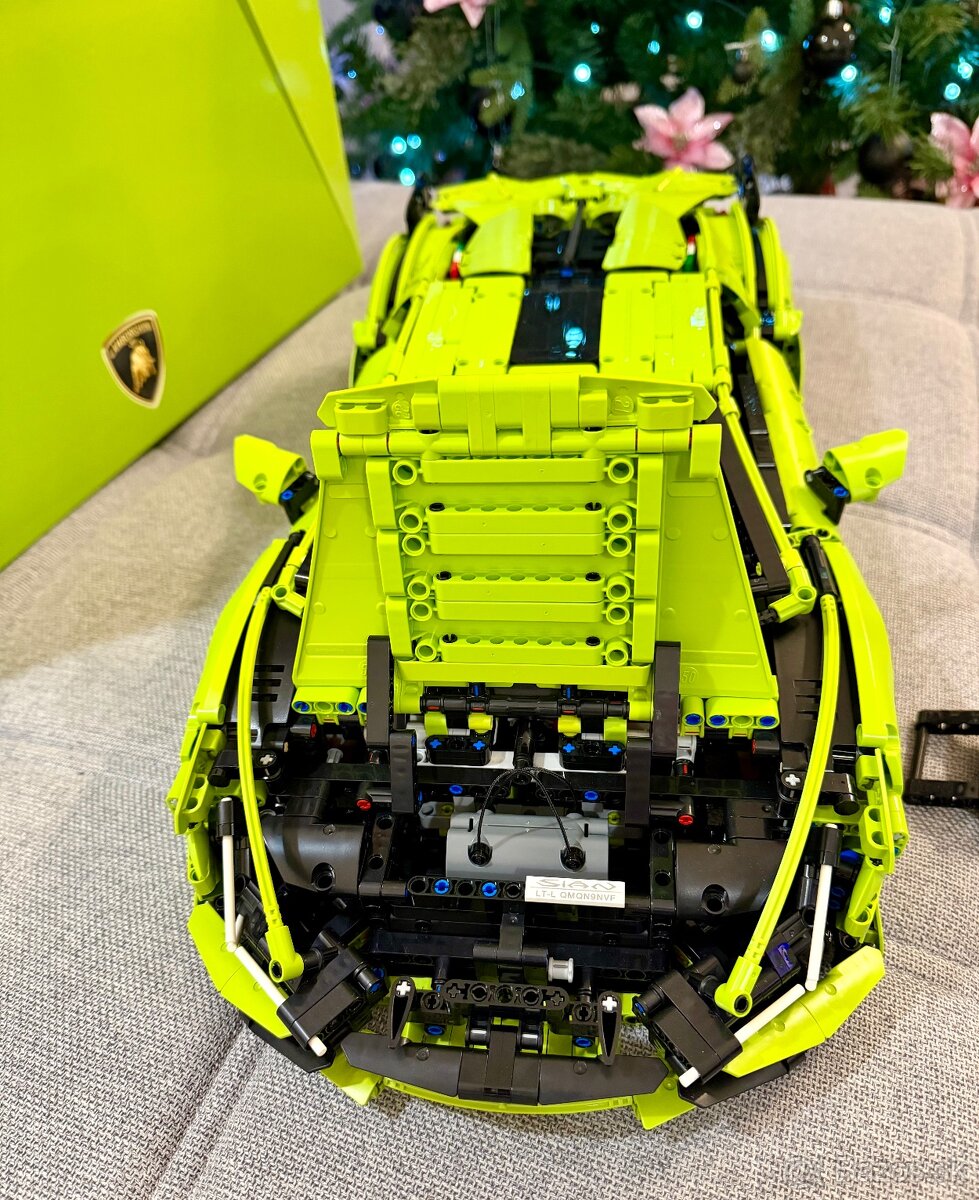 Lego 42115 Technic Lamborghini Sián FKP 37 - 3