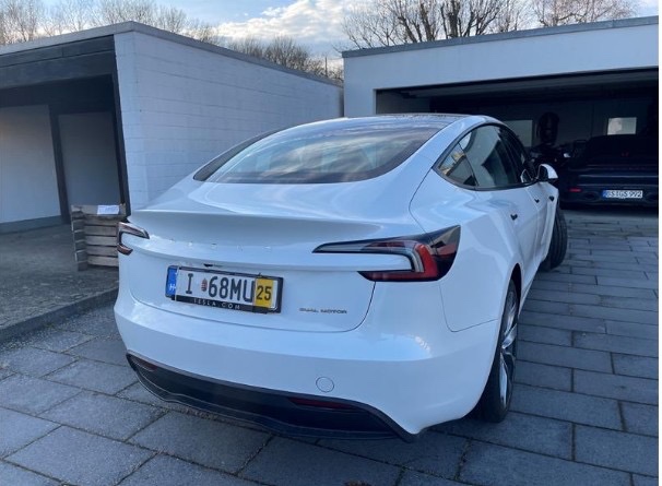 Tesla Model 3 HIGHLAND Long Range AWD - DPH - 3