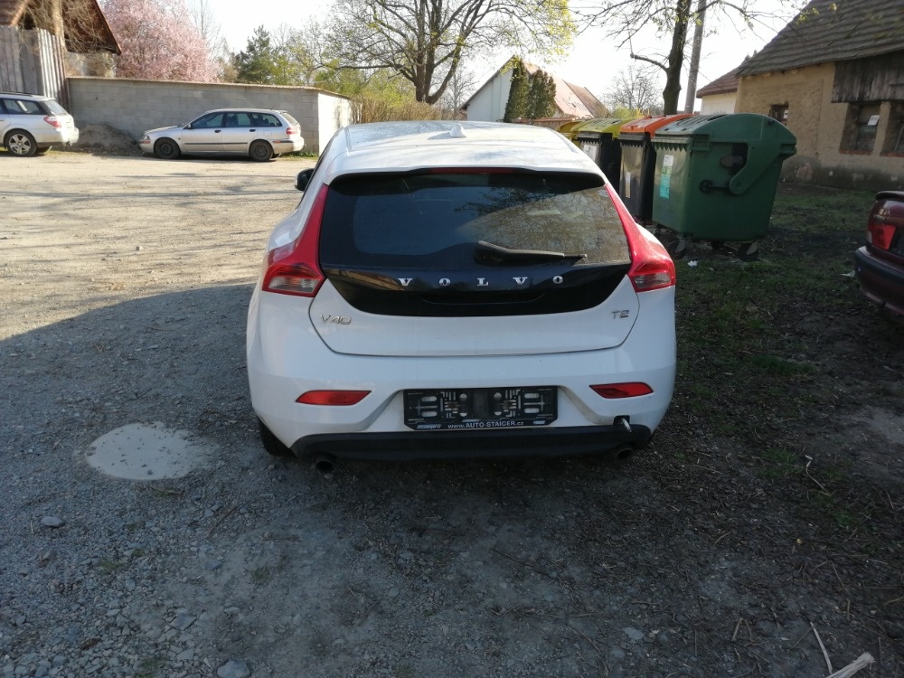 Volvo V40,od roku 2012 - 3