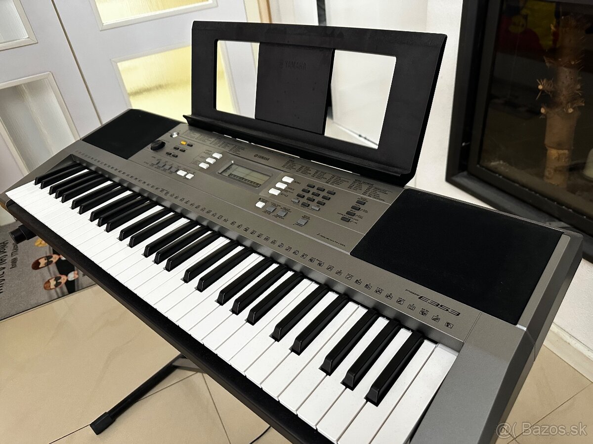 Predám keyboard Yamaha PSR E353 +stojan+pedál - 3