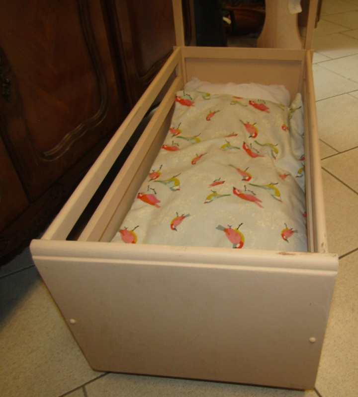 STaRÁ POSTIEĽKA PRE BáBIKY - 3