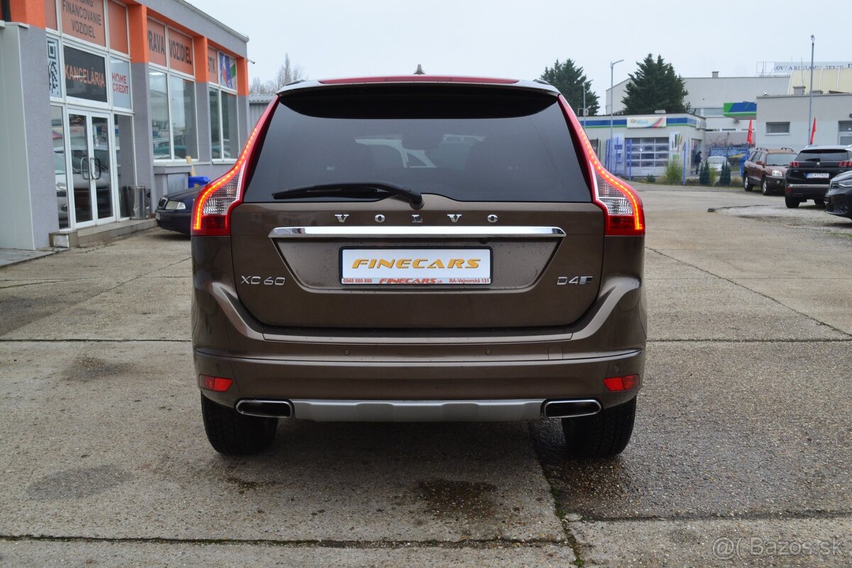 Volvo XC60 2.4 D5 AWD INSCRIPTION - 3