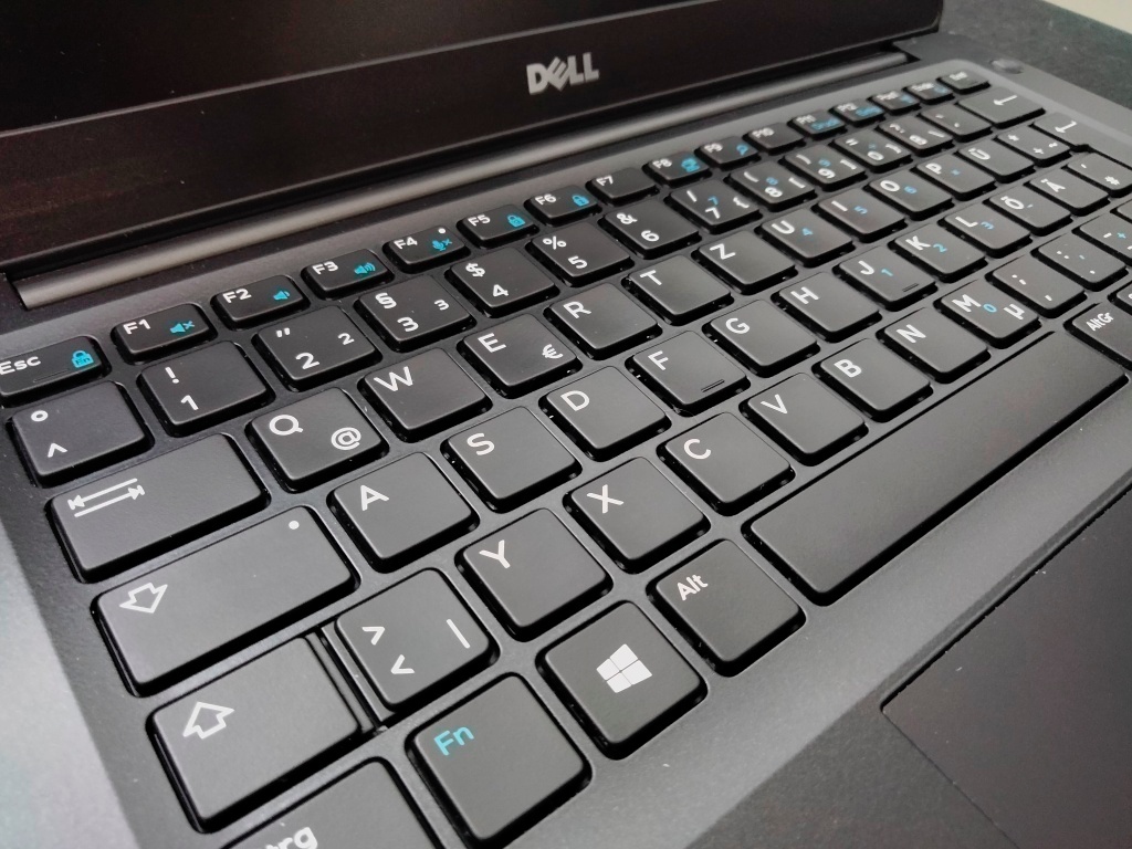 Dell Latitude 7280 , Intel® Core™i5 ,8gb ram , ssd , Win 11 - 3