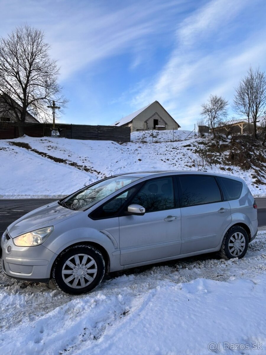 Ford S-MAX - 3