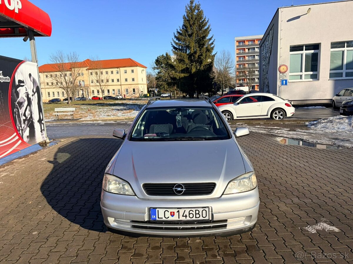 Predám Opel Astra kombi 1.6 16v - 3