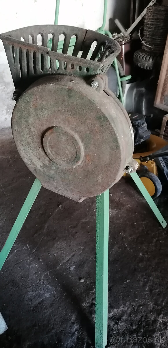 Mlynček na ovocie,sečkáreň,čerpadlo - 3