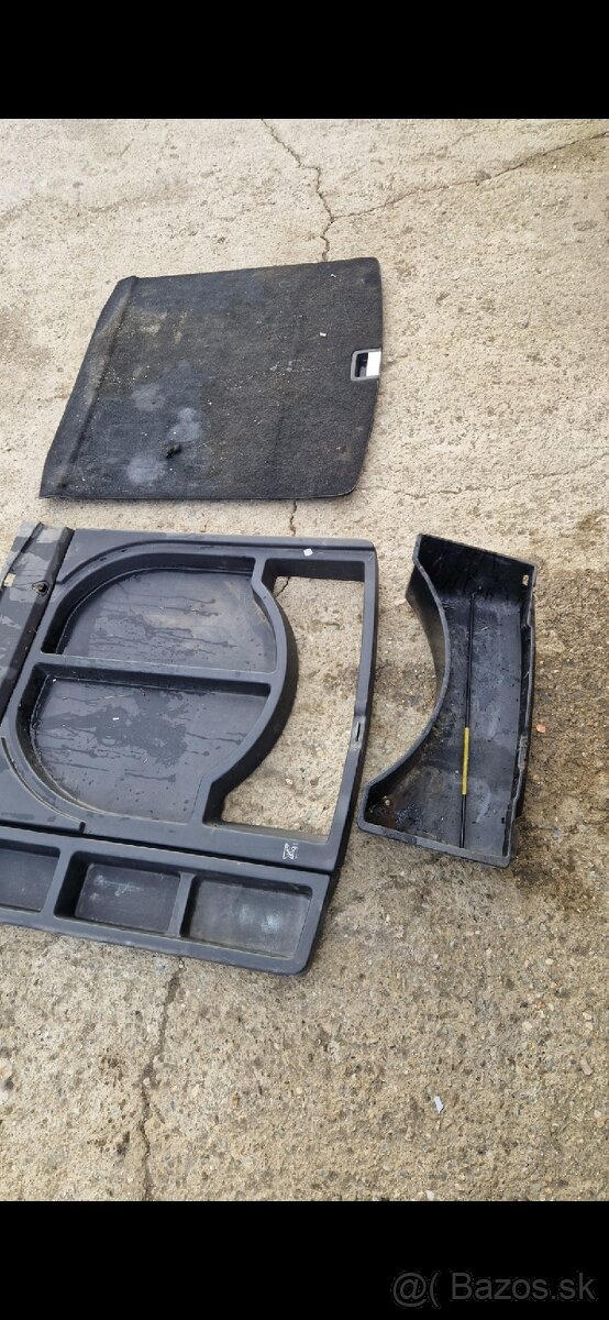 Predám dvojité dno do kufra golf 4 combi - 3