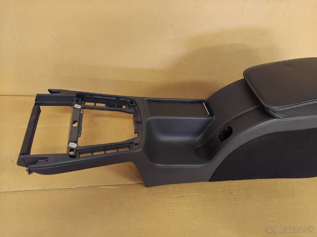 lakťová opierka, ručná brzda Superb 2 - 3