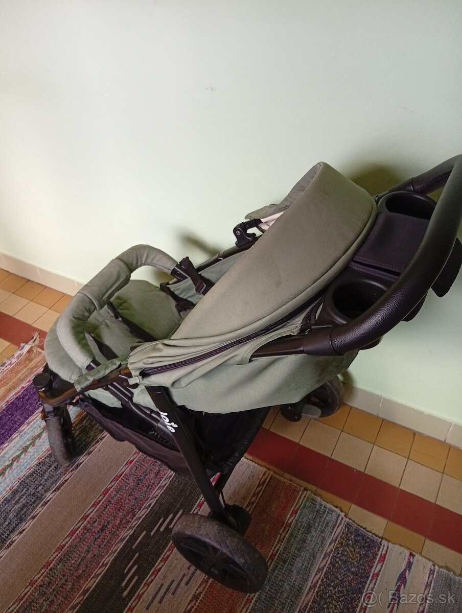 predam športový kočik JOIE - 3