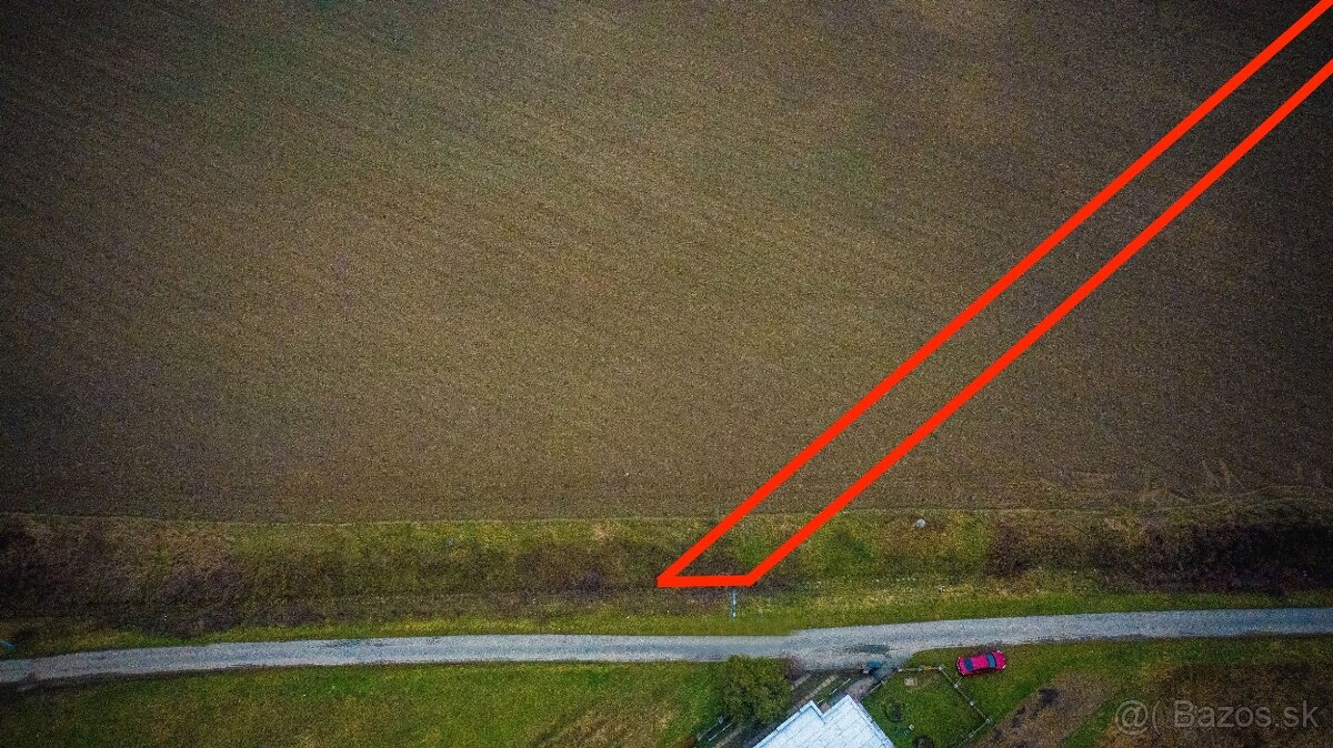 STAVEBNÝ POZEMOK 1.044 m2 - ĽUBIŠA - 3