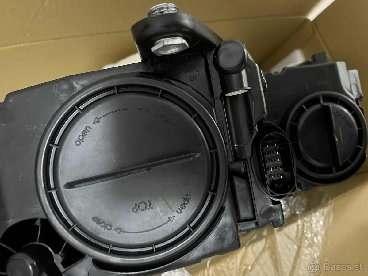 Škoda Octavia 3 predné svetlomety - 3