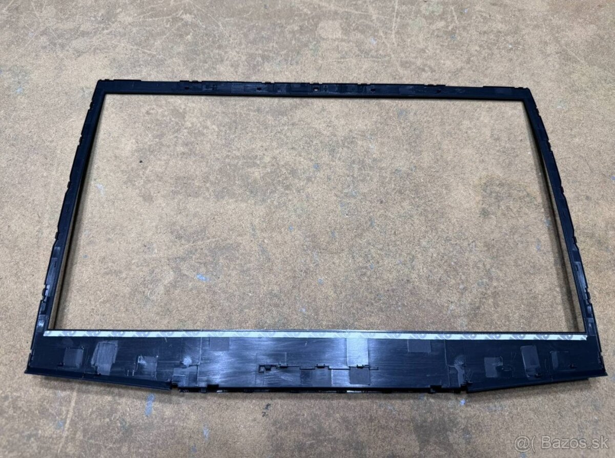 Predám rámček obrazovky HP Pavilion 15-CX - 3