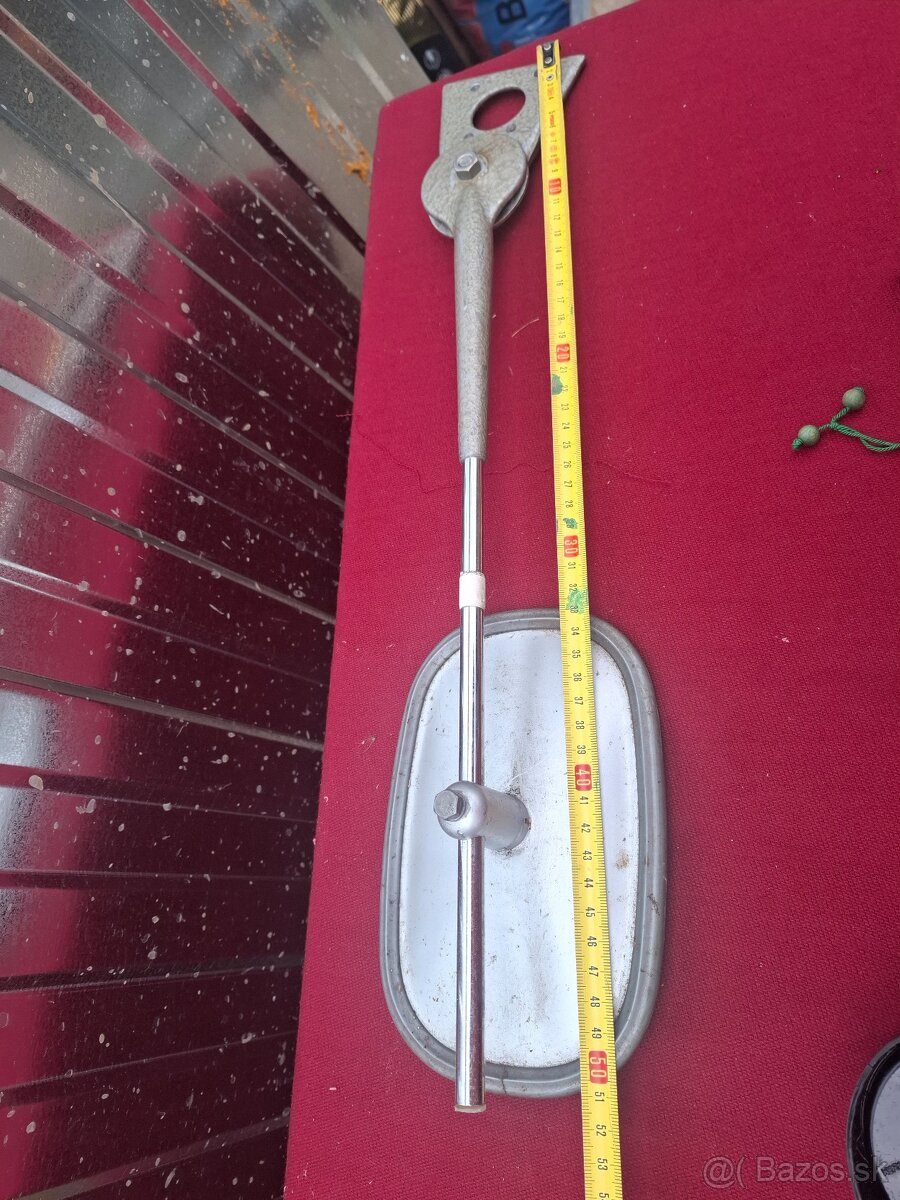 Predám staré spätné zrkadlo 12 € - 3