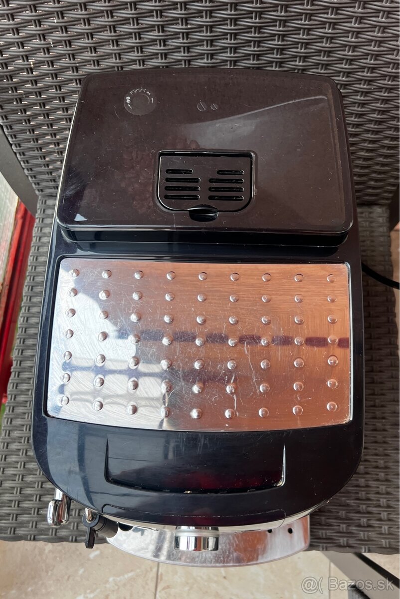 Kávovar Delonghi Magnifica S - 3