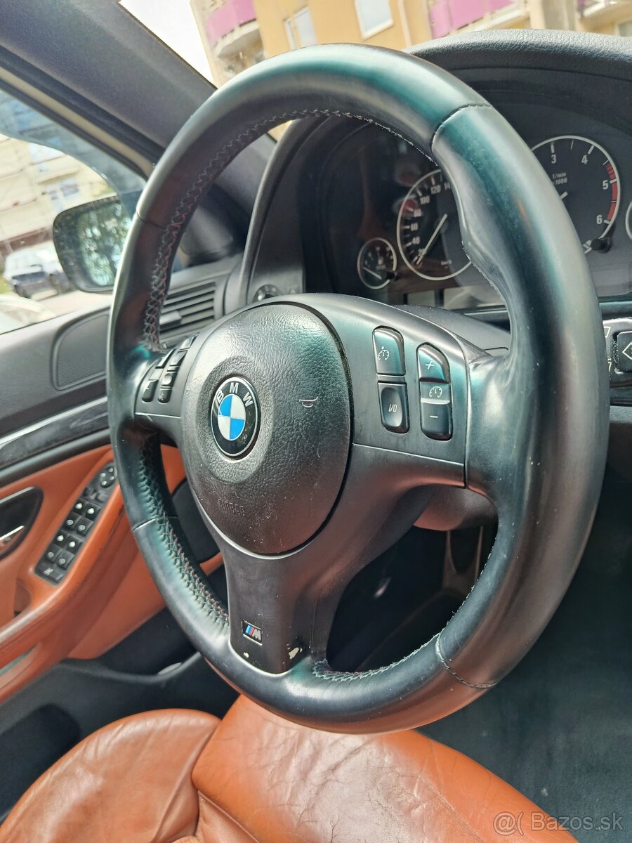 ///M volant E39 / E46 - 3