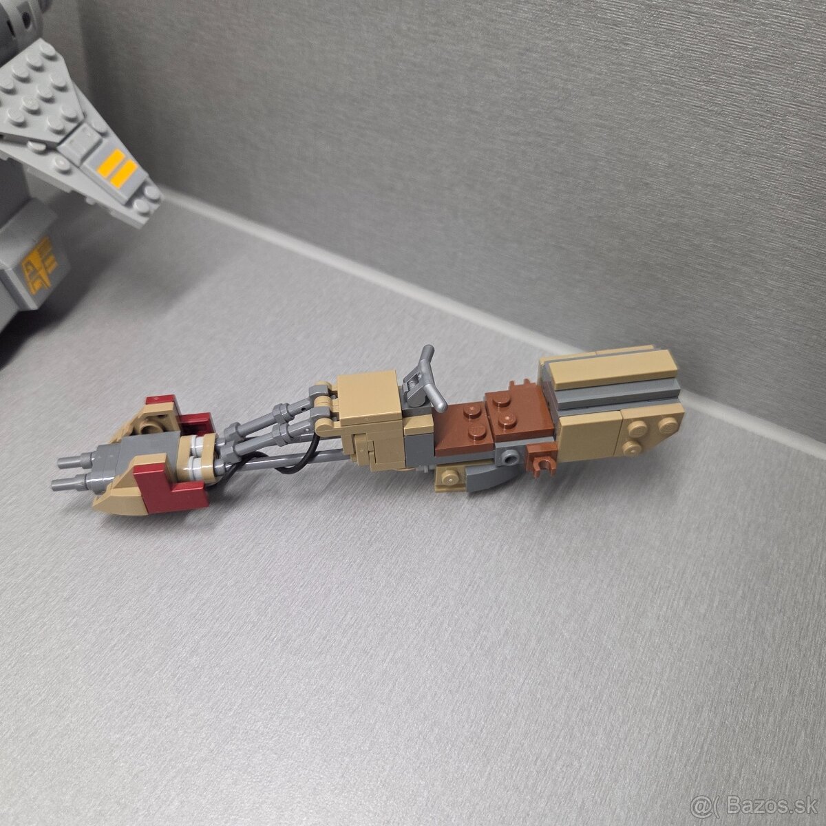 LEGO Star Wars 75338 Ambush on Ferrix - 3