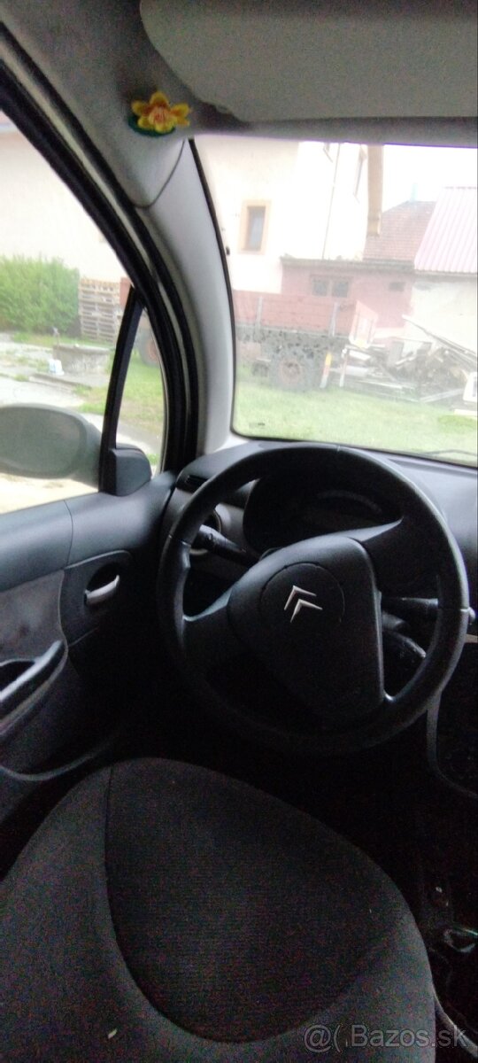 Rozpredám na náhradné diely Citroen c3 - 3