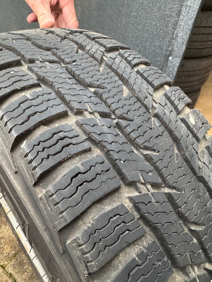 Nokian Gumy 215/70 R15 - 3