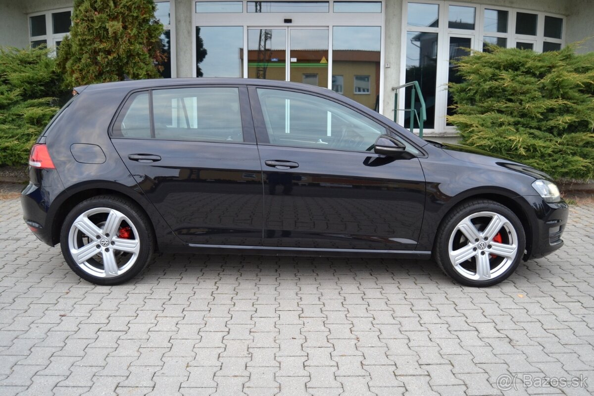 VW GOLF VII 2.0 TDI HIGHLINE, NAVI, R18, BIXENÓNY, TEMPOMAT - 3