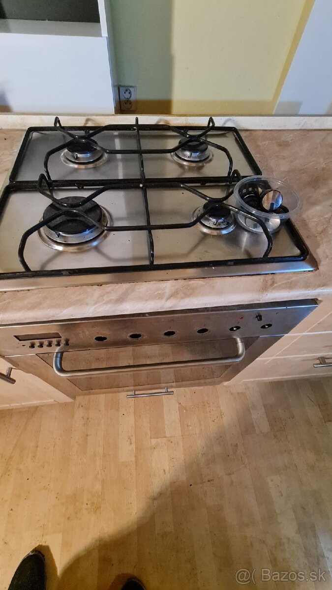 Predám kuchynskú linku 220cm - 3