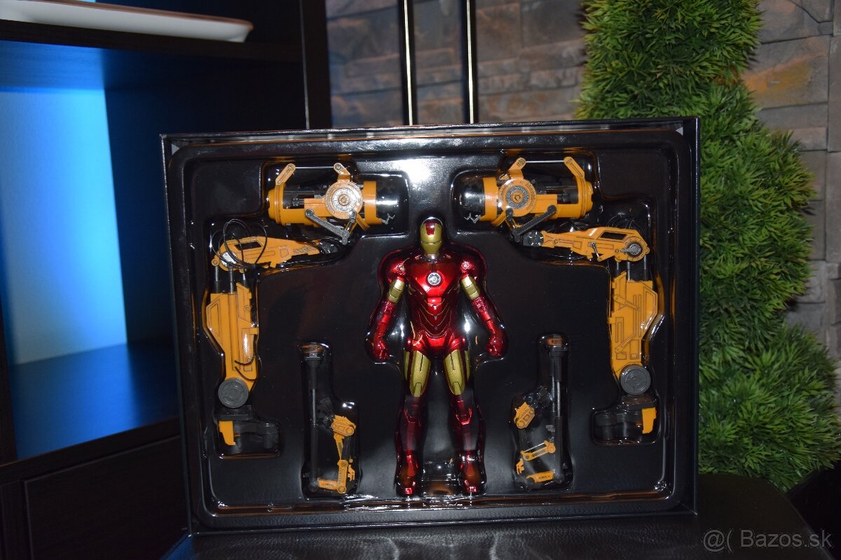 Iron Man Figurka LED - 3