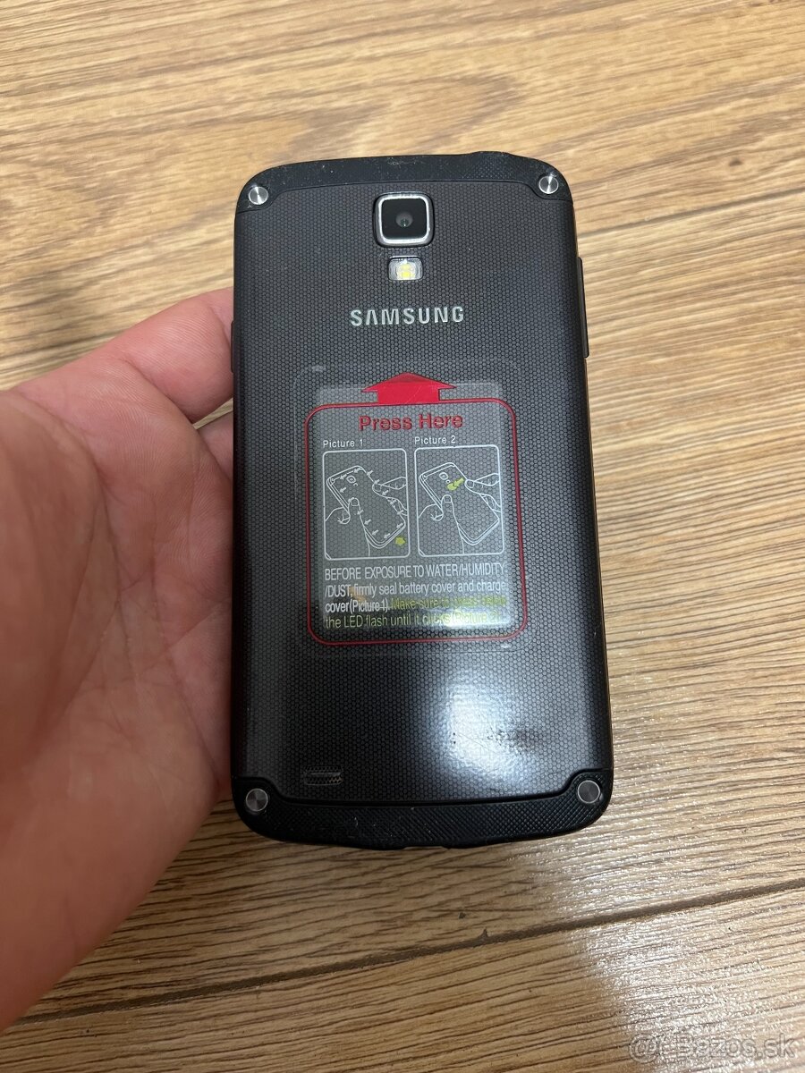 Samsung Galaxy S4 Active (GT-I9295) - 3