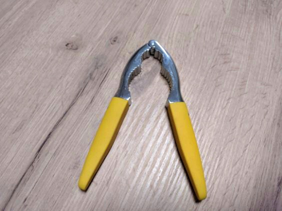 Luskacik na orechy dvoch velkosti - 3