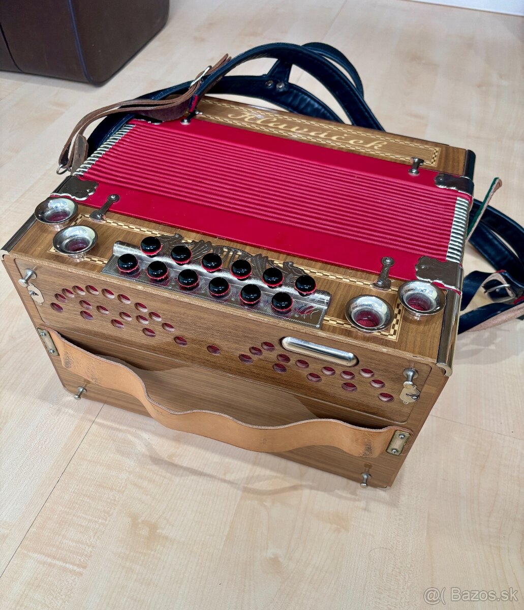 Heligonka Hlaváček TOP - 3