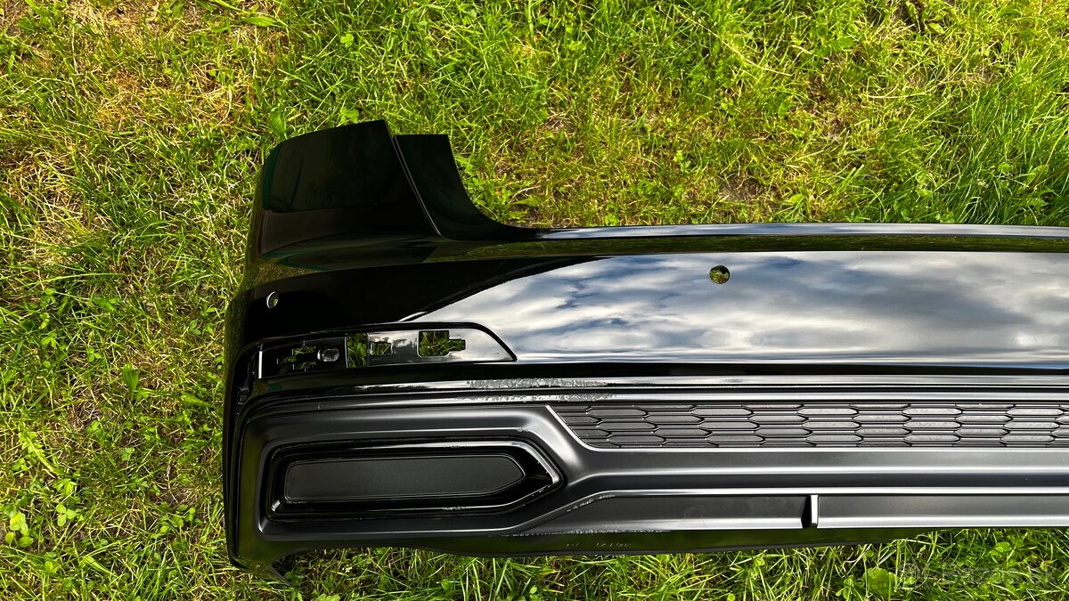 Zadný nárazník + difúzor “čierny” Audi A6 C8 4K - 3